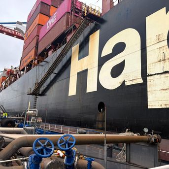 Mabanaft delivering B30 biofuel to Hapag-Lloyd © Mabanaft GmbH & Co.KG