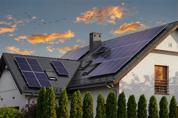 Combination with solar thermal energy.