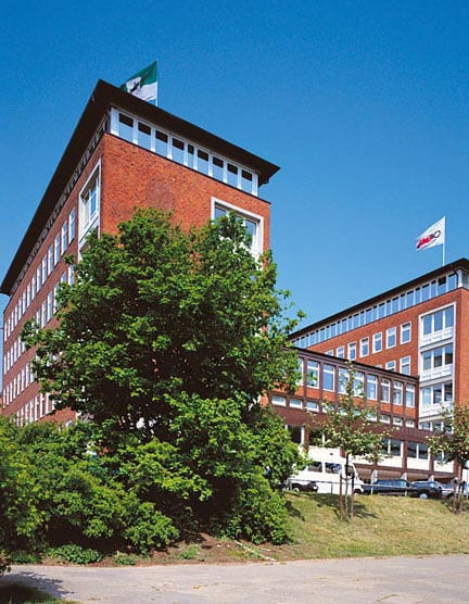 Historie_Bild_MB-Firmenzentrale-1990