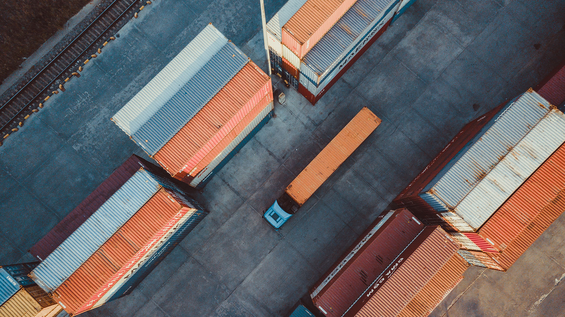 AdBlue Versorgung für Lkw-Flotten und gewerbliche Dieselfahrzeuge im professionellen Einsatz