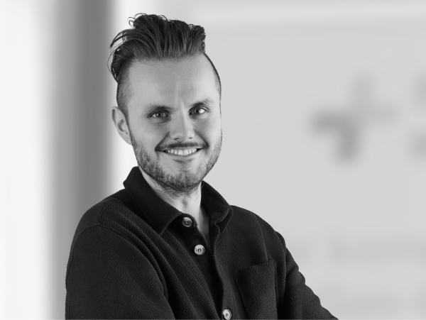 Philipp_Abbott_Website_202402_Zeichenflaeche-1-600x451