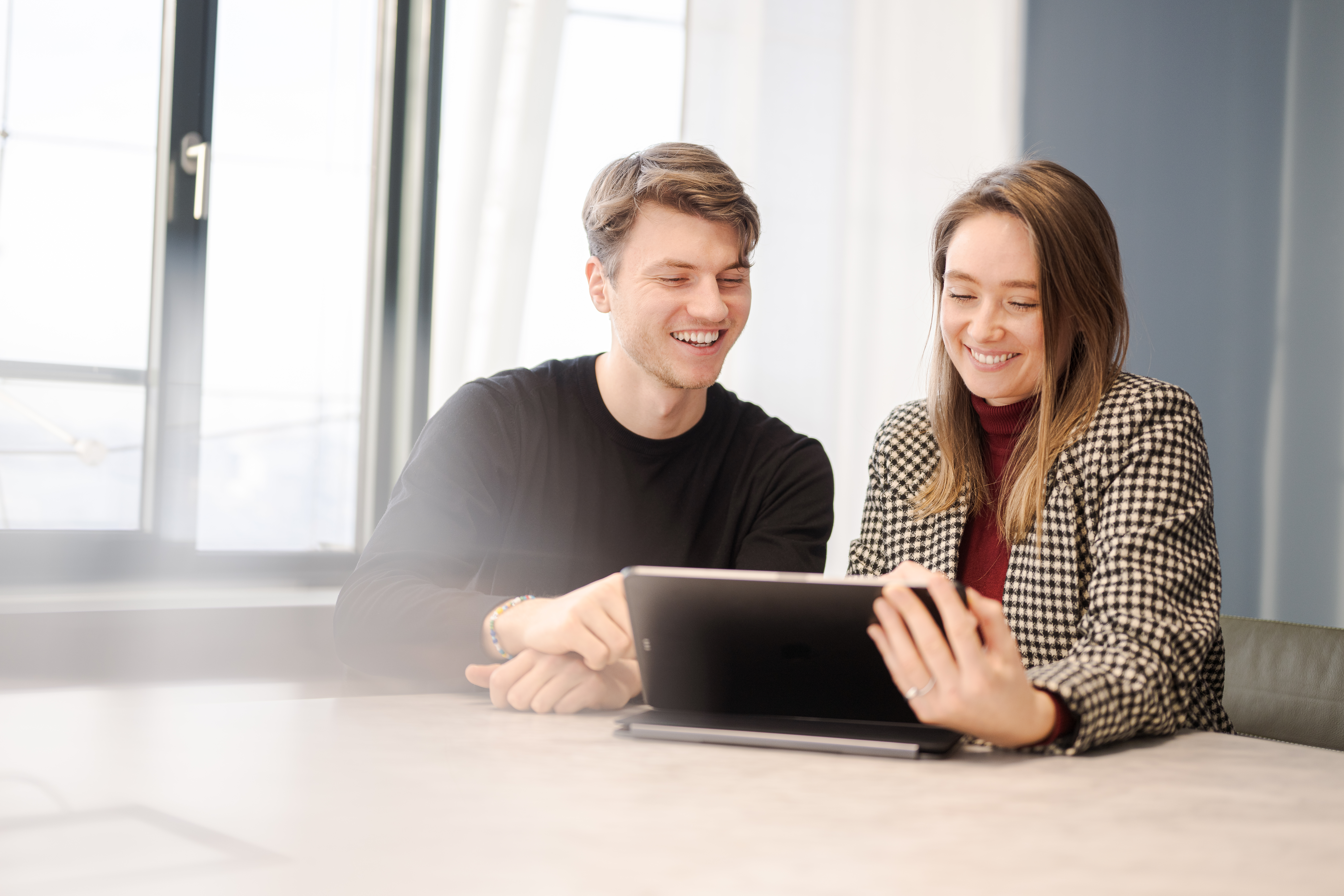 Customers buy pellets on the tablet